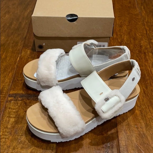 UGG Le Fluff - Picture 3 of 12